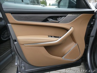 Jaguar F-Pace 2,0 P250 SE 1Maj, ČR DPH 2022