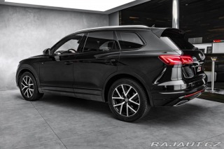 Volkswagen Touareg R-line 4M Vzduch IQ Ergo 2022