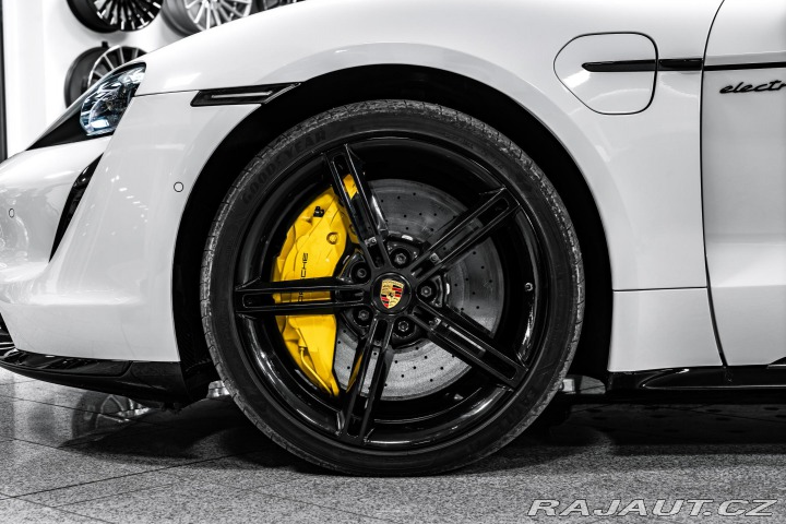 Porsche Taycan Turbo S PDCC/PCCB/360/PAN 2020