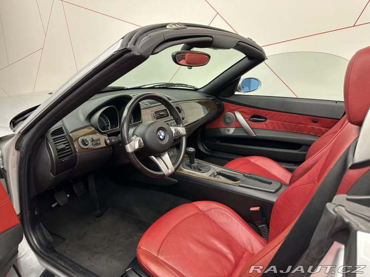 BMW Z4 2.2 HardTop*NAVI*KŮŽE*KOM 2004