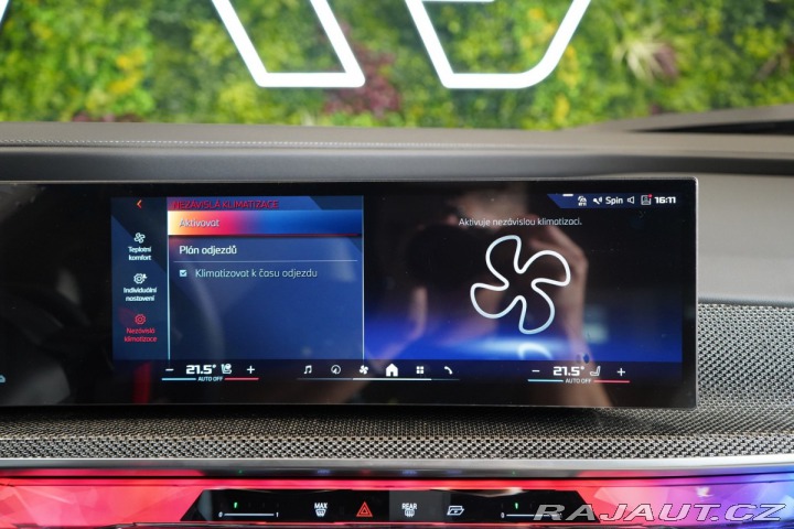 BMW 7 M760e*GRAN LUSSO*B&W* 2025