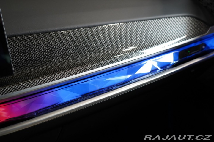 BMW 7 M760e*GRAN LUSSO*B&W* 2025