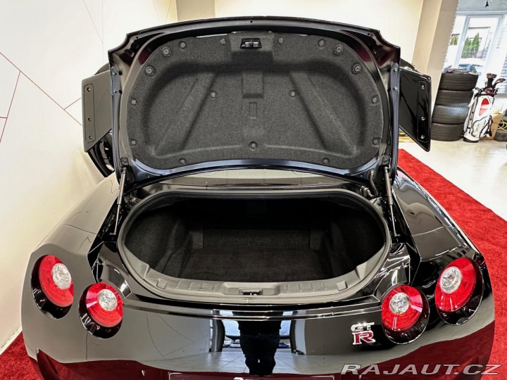 Nissan GT-R TOP*ORIGINALNI STAV*ČR*DP 2010