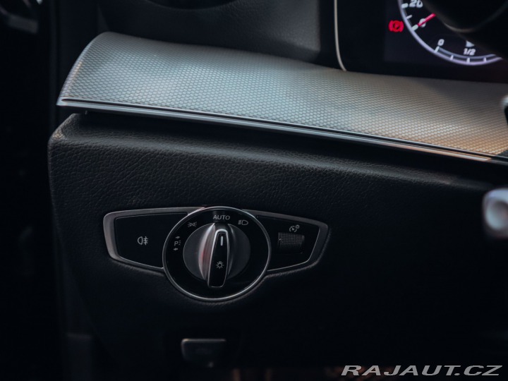 Mercedes-Benz E E 220d 4MATIC Avantgarde 2018