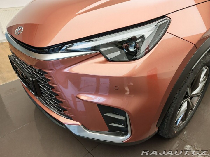 Lexus Ostatní modely LBX Elegant TECH 2026