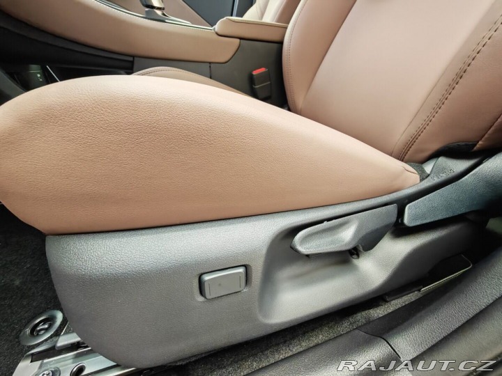 Lexus Ostatní modely LBX Elegant TECH 2026