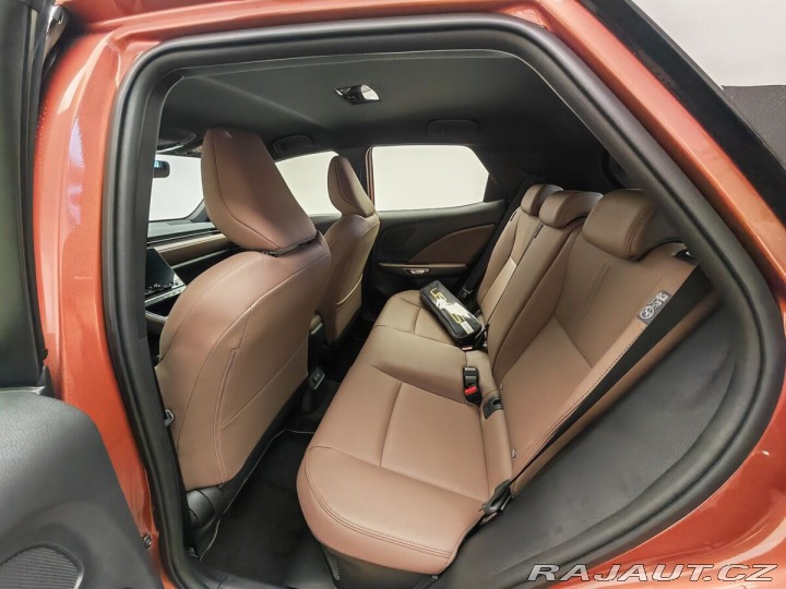 Lexus Ostatní modely LBX Elegant TECH 2026