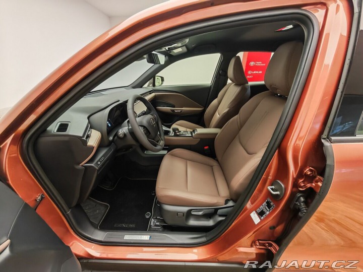 Lexus Ostatní modely LBX Elegant TECH 2026