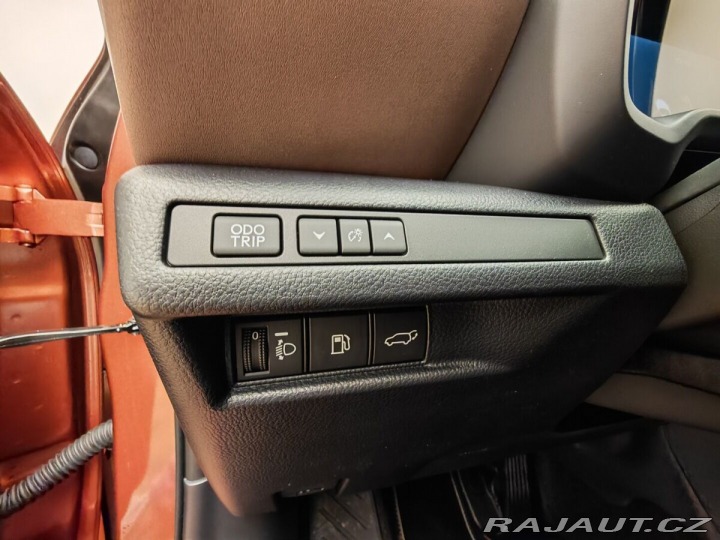 Lexus Ostatní modely LBX Elegant TECH 2026