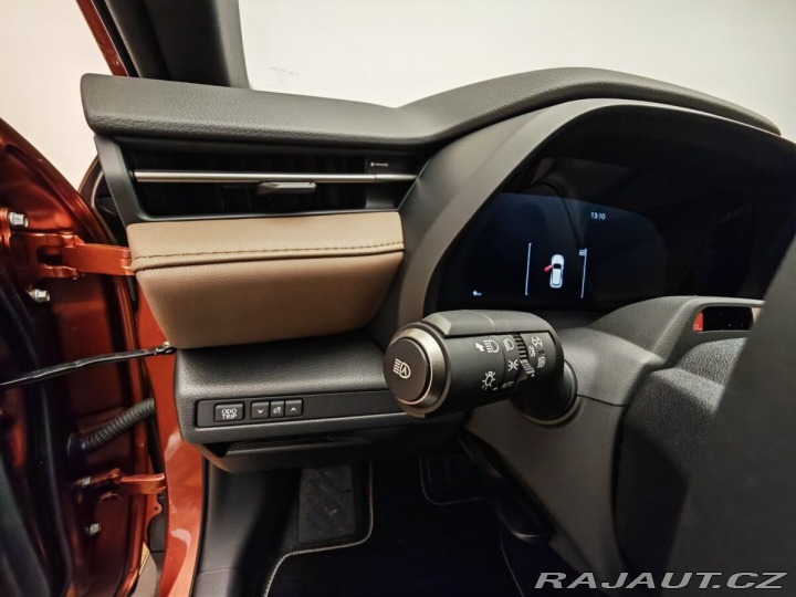 Lexus Ostatní modely LBX Elegant TECH 2026