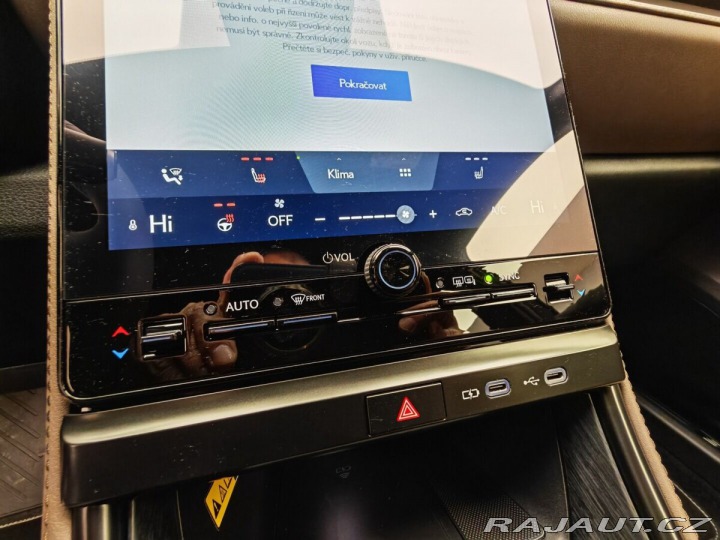 Lexus Ostatní modely LBX Elegant TECH 2026