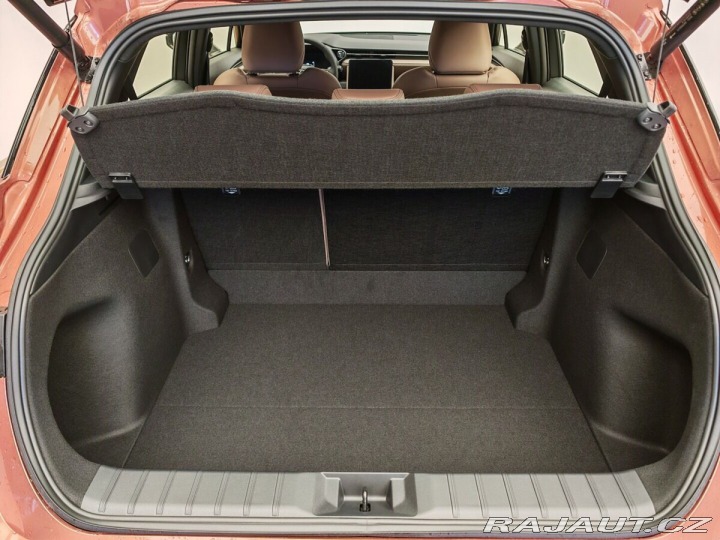 Lexus Ostatní modely LBX Elegant TECH 2026