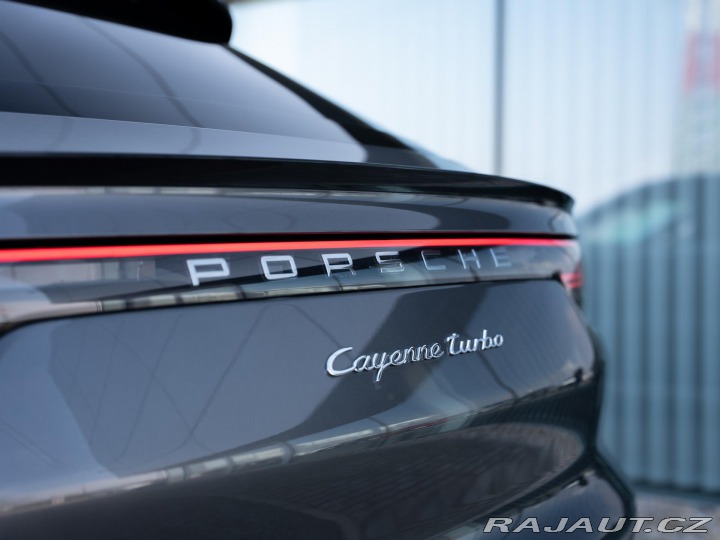 Porsche Cayenne Turbo 2019