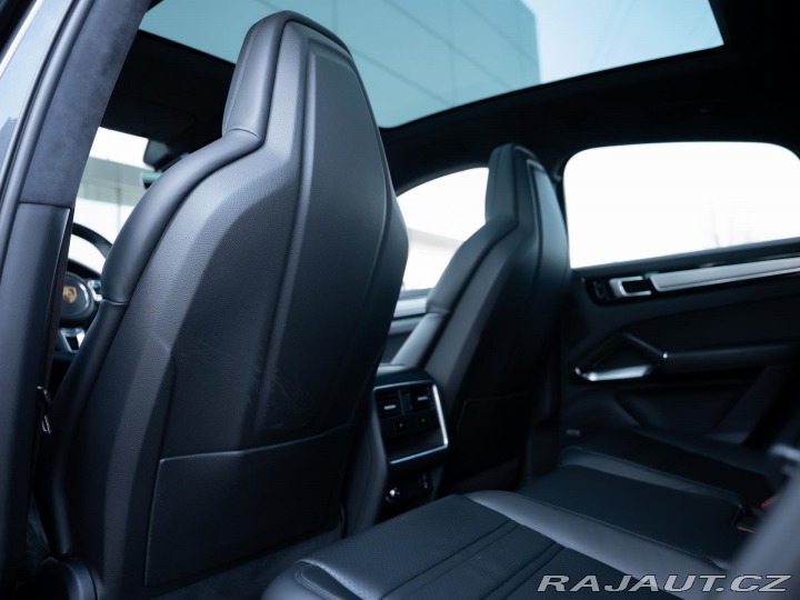 Porsche Cayenne Turbo 2019