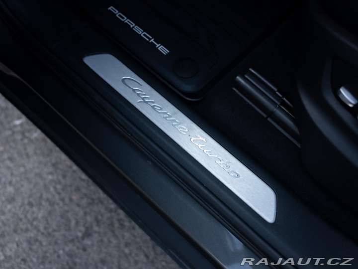 Porsche Cayenne Turbo 2019