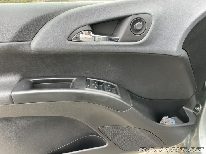 Opel Meriva 1,4 i 88kw LPG COSMO, bez 2014