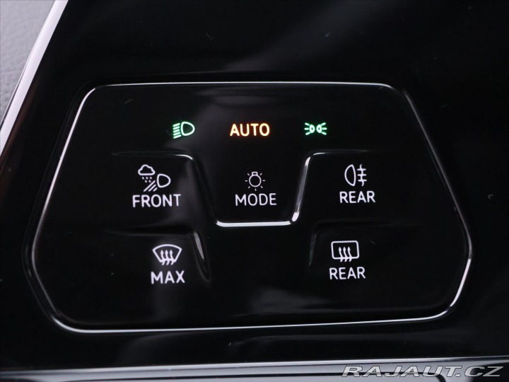 Volkswagen Golf 2,0 TDI DSG R-line Virtua 2022