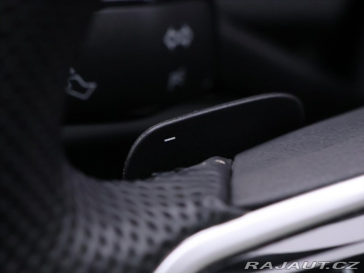 Volkswagen Golf 2,0 TDI DSG R-line Virtua 2022