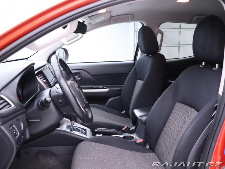 Mitsubishi L200 2,3 DI-D 110kW 4WD Double 2019