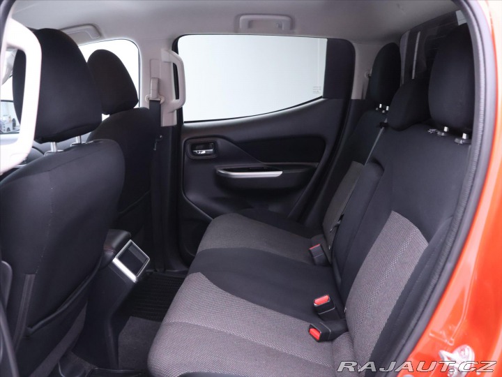 Mitsubishi L200 2,3 DI-D 110kW 4WD Double 2019