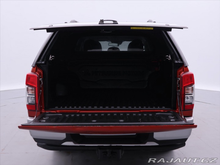 Mitsubishi L200 2,3 DI-D 110kW 4WD Double 2019