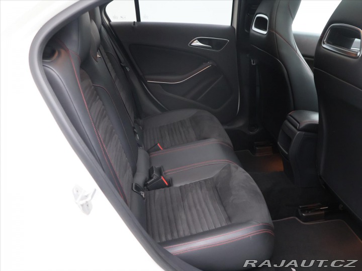 Mercedes-Benz A 1,6 200i Aut. AMG Prestig 2013