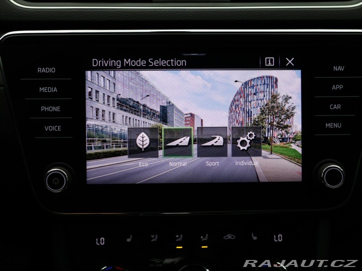 Škoda Superb 2,0 TDI 110kW DSG Style D 2021