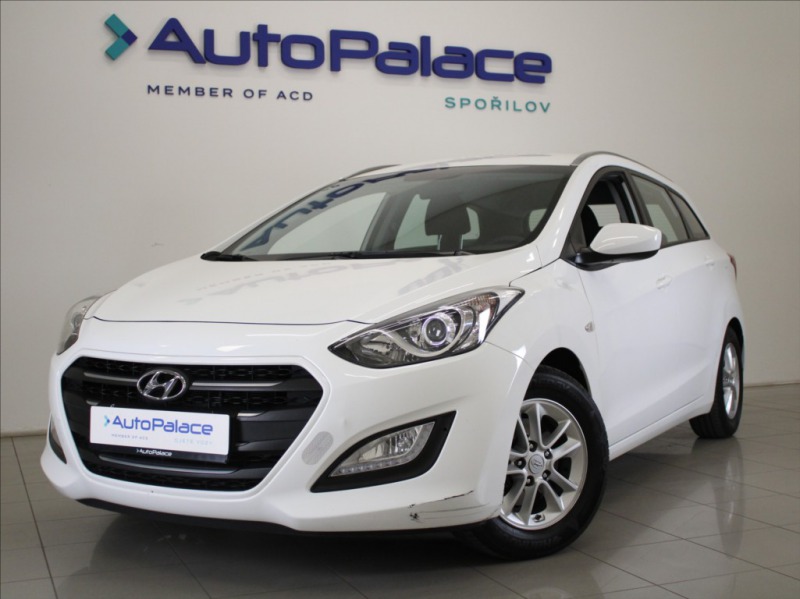 Hyundai i30 1,6 GDI 99kW Tricolor 1.m