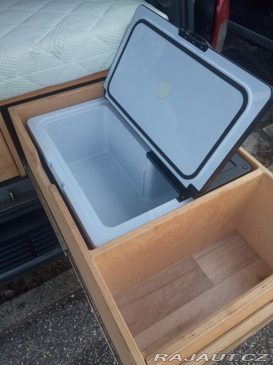 Chrysler Voyager 2,8   IV, CRD, r.v. 2005 2005