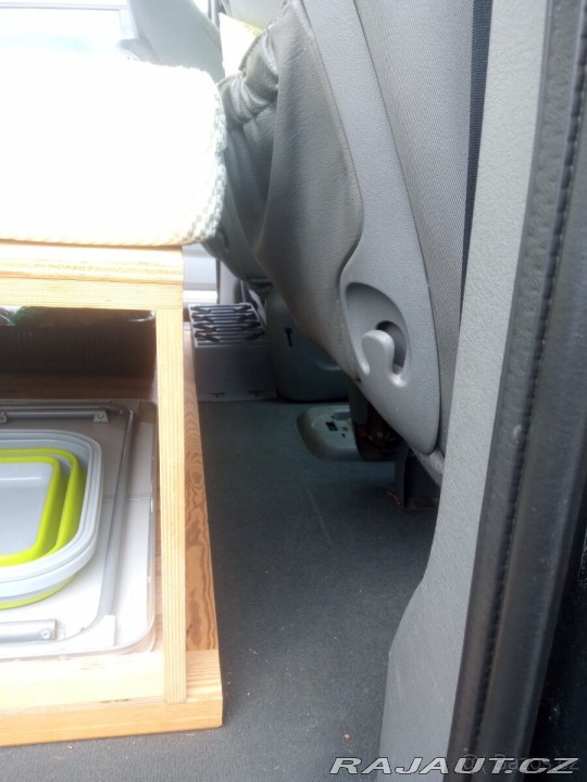 Chrysler Voyager 2,8   IV, CRD, r.v. 2005 2005