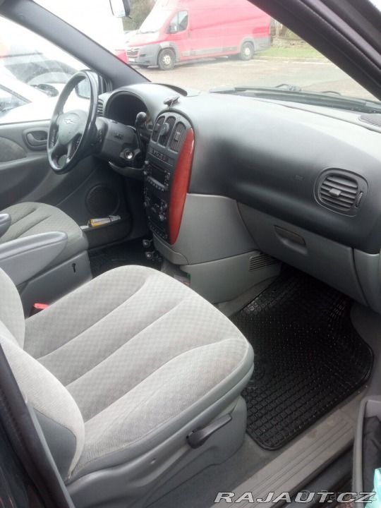 Chrysler Voyager 2,8   IV, CRD, r.v. 2005 2005