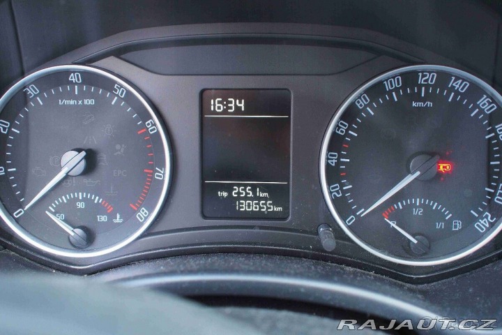 Škoda Octavia 1,6   II serviska, perfek 2012