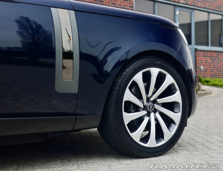 Land Rover Range Rover P550e SV | Panoráma - Ťa 2024