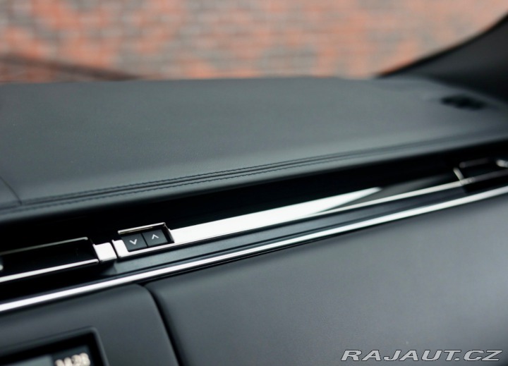 Land Rover Range Rover P550e SV | Panoráma - Ťa 2024