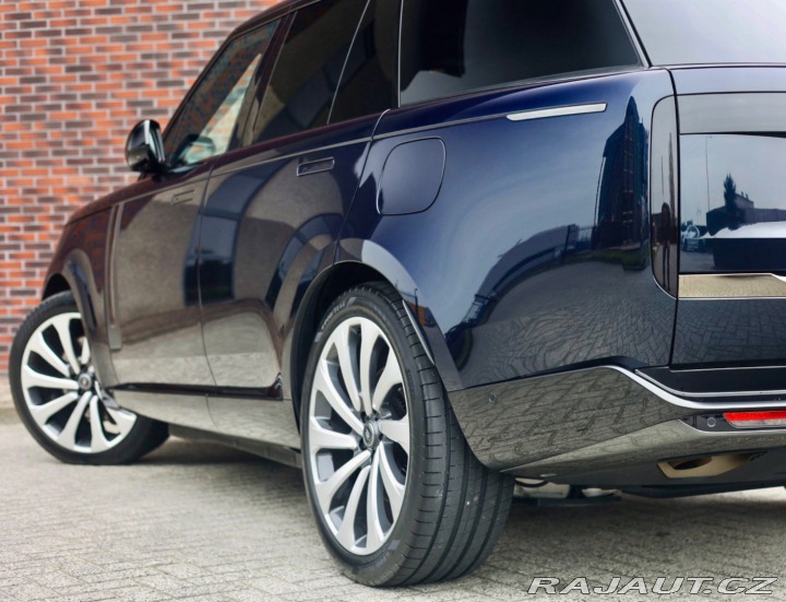 Land Rover Range Rover P550e SV | Panoráma - Ťa 2024