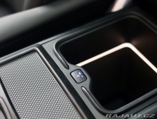 Land Rover Range Rover P550e SV | Panoráma - Ťa 2024