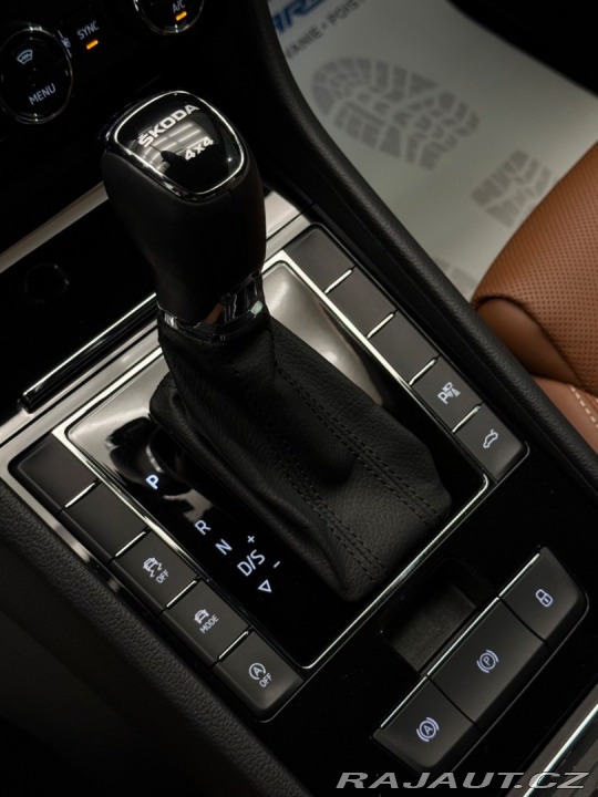 Škoda Superb Combi 2.0 TDI SCR L& 2023