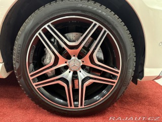 Mercedes-Benz M ML63 AMG DESIGNO*PANO*CZ* 2012