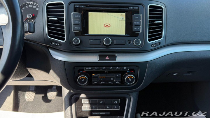 Volkswagen Sharan 1.4TSi 110kW *ALU*Xenon*N 2012