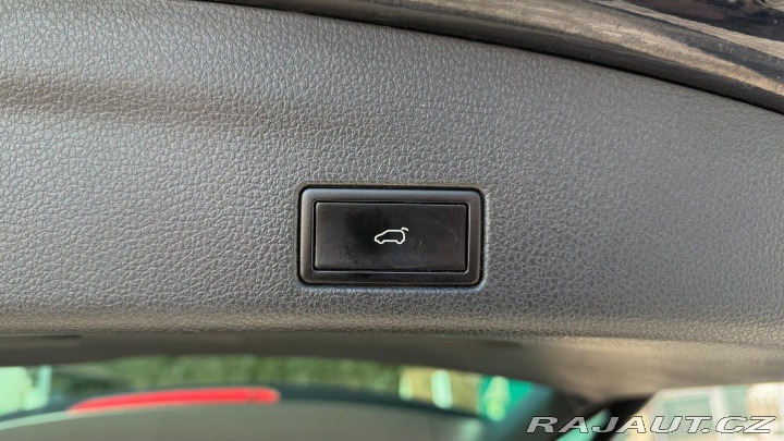 Volkswagen Sharan 1.4TSi 110kW *ALU*Xenon*N 2012