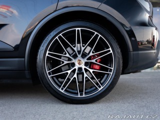 Porsche Macan 4S Electric 2024