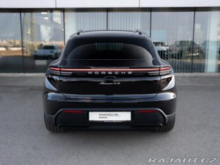 Porsche Macan 4S Electric 2024