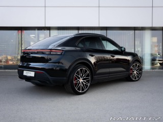 Porsche Macan 4S Electric 2024