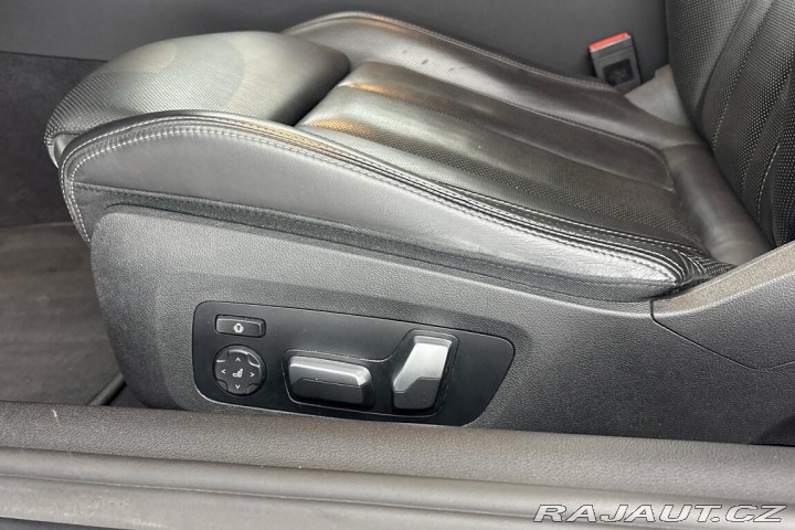 BMW 8 M850i xDrive 2023