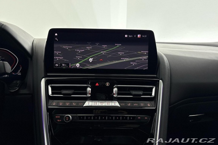 BMW 8 M850i xDrive 2023