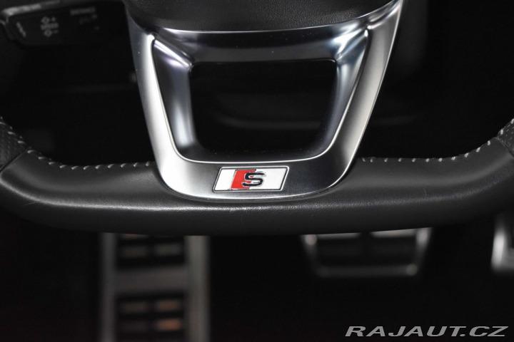 Audi Q5 40 TDI S-LINE* REZERVACE 2019