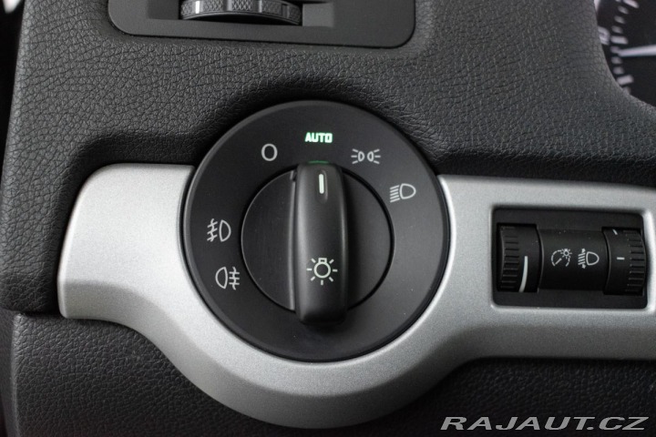 Škoda Octavia 1.6 TDI 77kW AMBITION *KL 2012