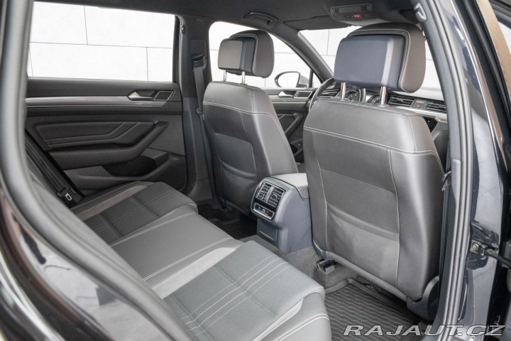 Volkswagen Passat 2.0TDI REZERVACE 2022