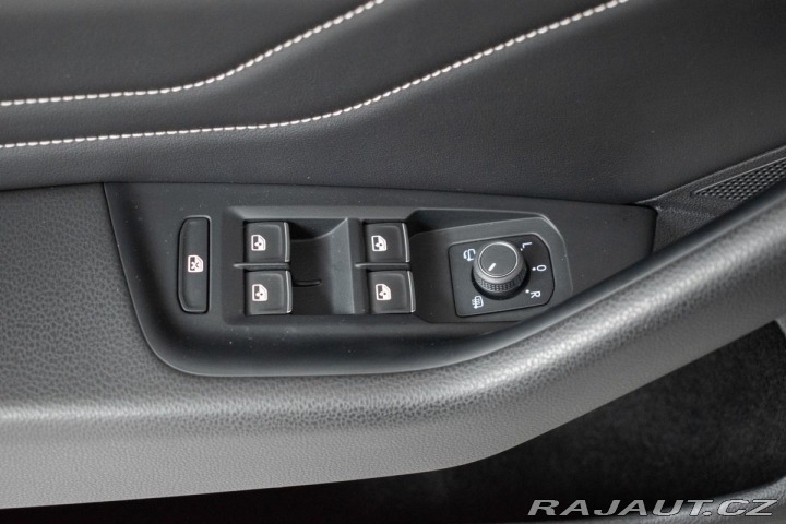 Volkswagen Passat 2.0TDI REZERVACE 2022