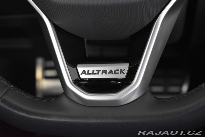 Volkswagen Passat 2.0TDI REZERVACE 2022